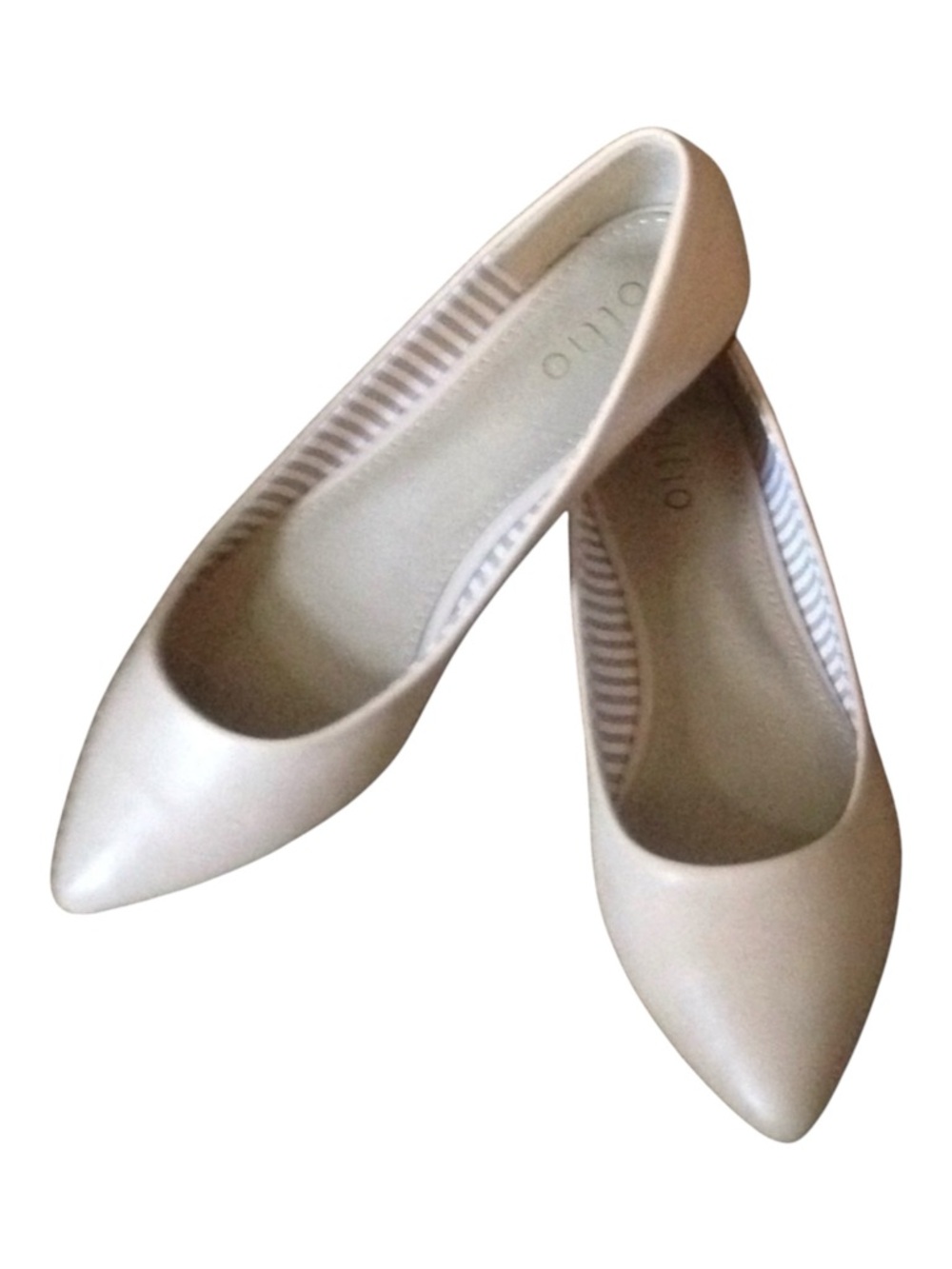 NIB Cream Ballet Flats